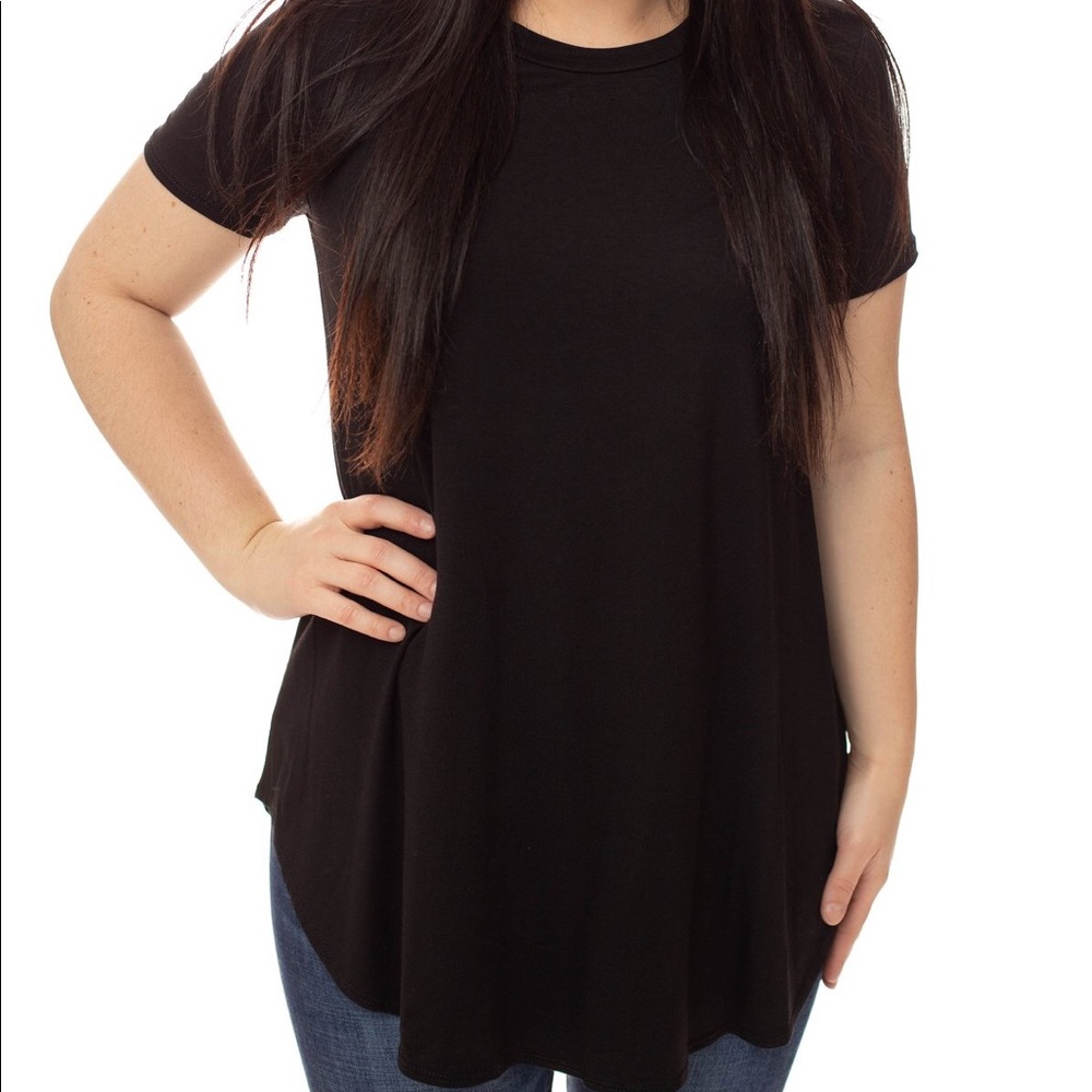 Black tee shirt